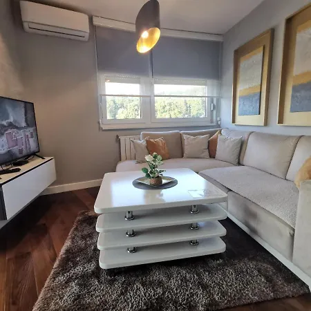 Διαμέρισμα Luxury Penthouse With Spacious Terrace *